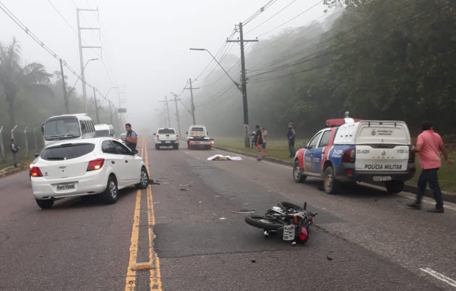 Jovem de 18 anos morre ao ser arremessado de moto após colisão violenta em Manaus