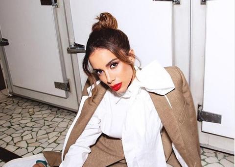 Anitta fala sobre bissexualidade e depressão: ‘sempre gostei de garotas’