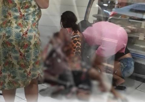 Jovem baleado ao olhar para cara de assaltante em padaria de Manaus fica paraplégico