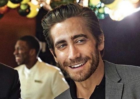 Crush de Grazi Massafera, Jake Gyllenhaal diz que mantém boa forma fazendo sexo