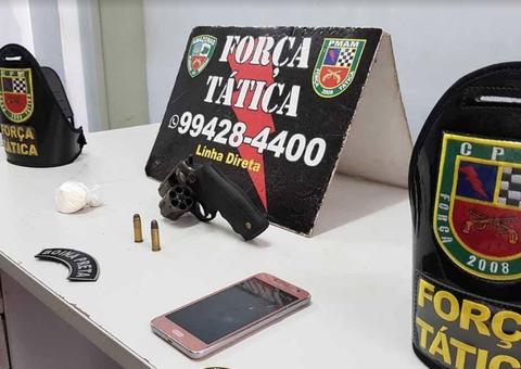 Homem é detido com arma e drogas em Manaus