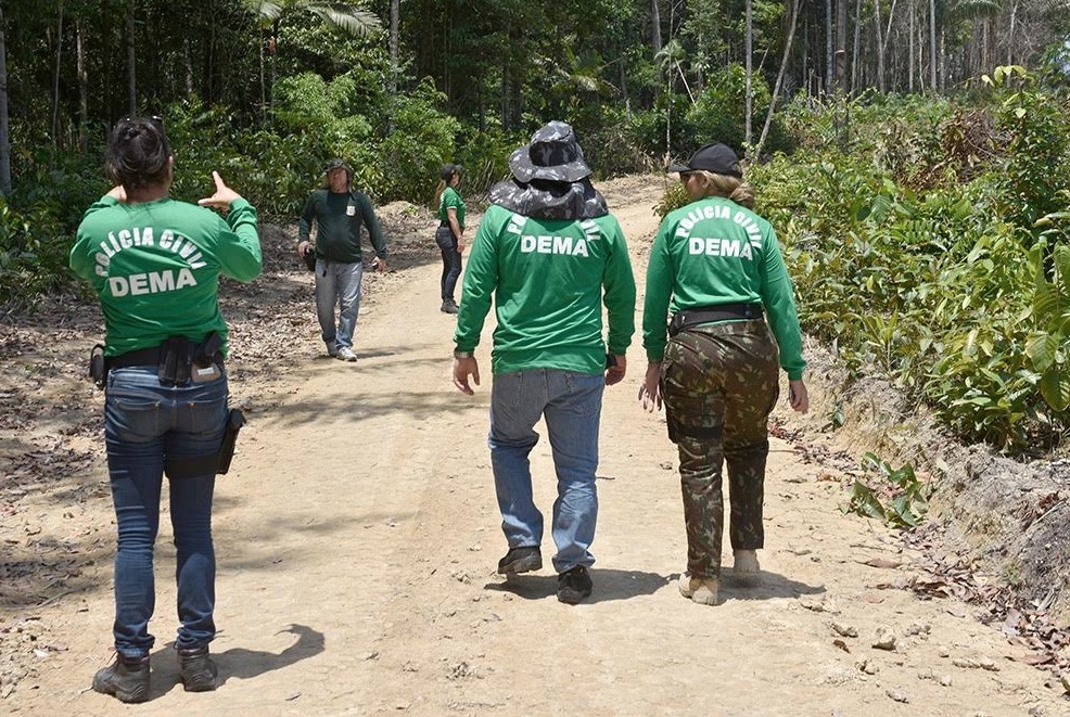 Seis pessoas são notificadas por crime ambiental no Amazonas