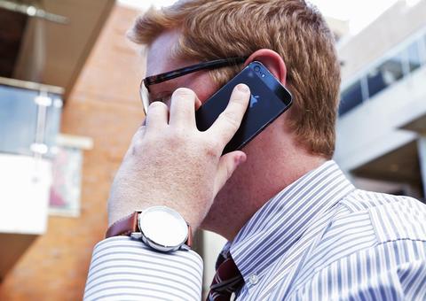 Aprovado limite para alertas de cobrança de empresas de telefonia a clientes  