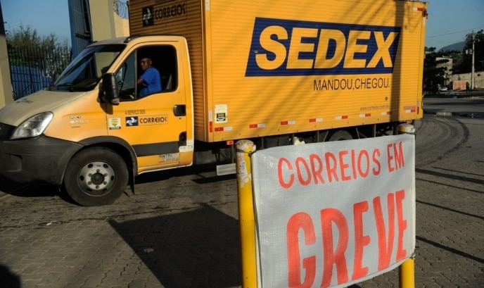 Greve de funcionários faz Correios suspender serviços de Sedex com hora marcada 