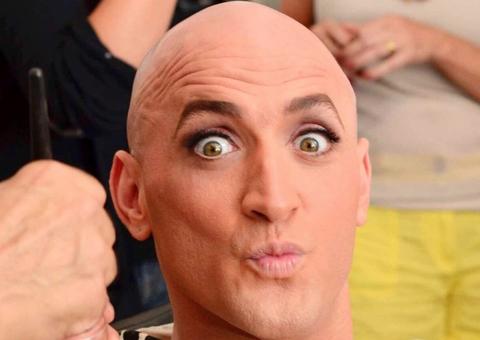 Paulo Gustavo é criticado por censurar beijo gay no filme ‘Minha Mãe É Uma Peça’