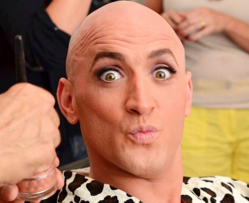 Paulo Gustavo é criticado por censurar beijo gay no filme ‘Minha Mãe É Uma Peça’