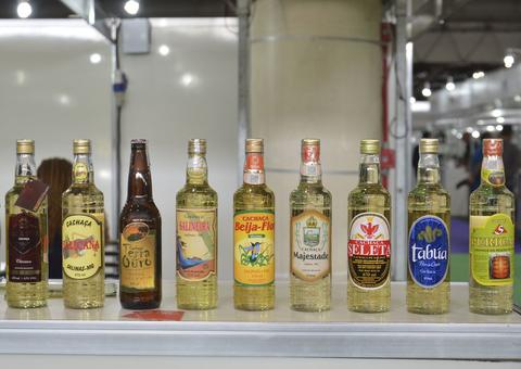 Indústria da cachaça gera mais de 600 mil empregos no Brasil