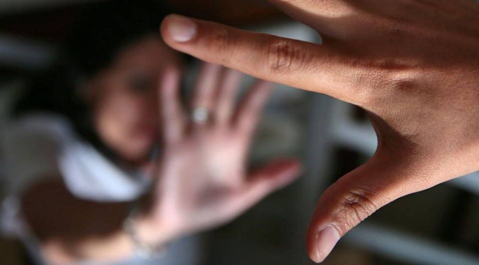 Em Manaus, mulher aceita carona de desconhecido e é estuprada dentro do carro