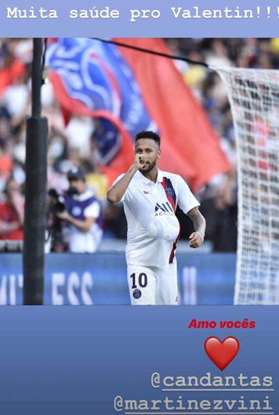 Neymar faz homenagem para ex-namorada após marcar gol em jogo do PSG