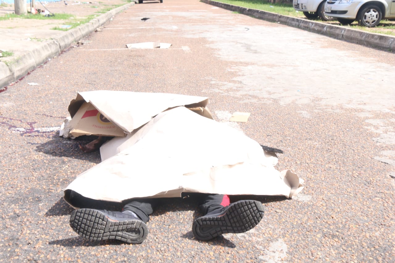 Venezuelano é morto a tiros por suposto justiceiro no Centro de Manaus 