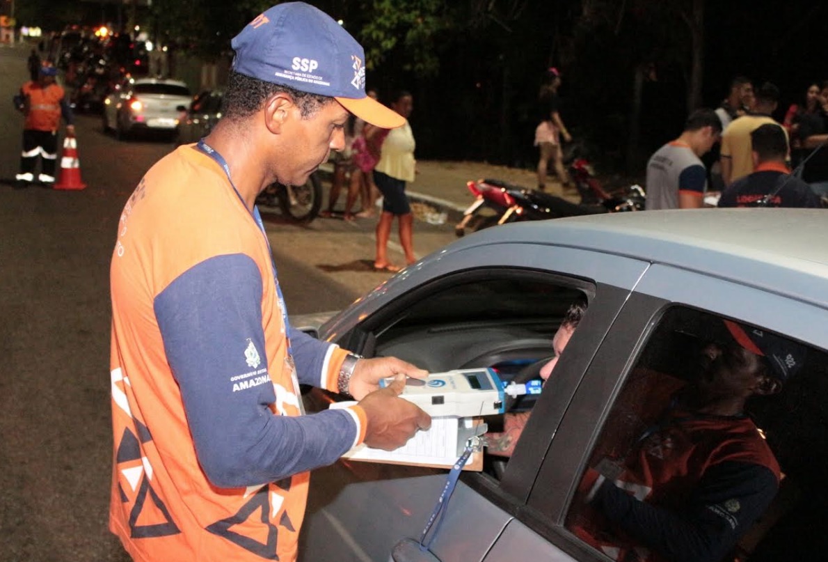 Detran flagra 36 motoristas dirigindo embriagados neste final de semana em Manaus 