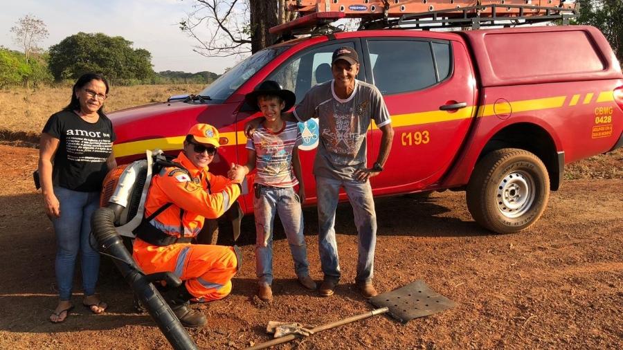 Menino de 9 anos chama bombeiros e evita incêndio na casa dos avós