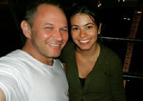 Sul-africano é condenado por matar e congelar brasileira em freezer na frente do filho