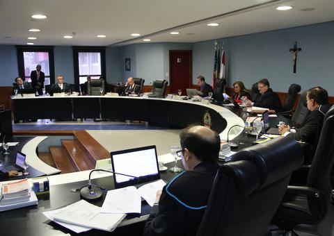 Ex-presidente de câmara municipal no Amazonas é condenado a devolver recursos