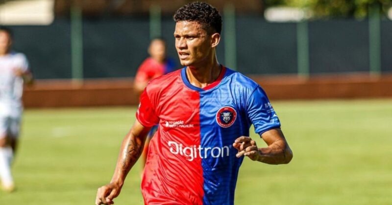 Volante Serginho Duarte renova contrato e fica no Parintins para o Barezão