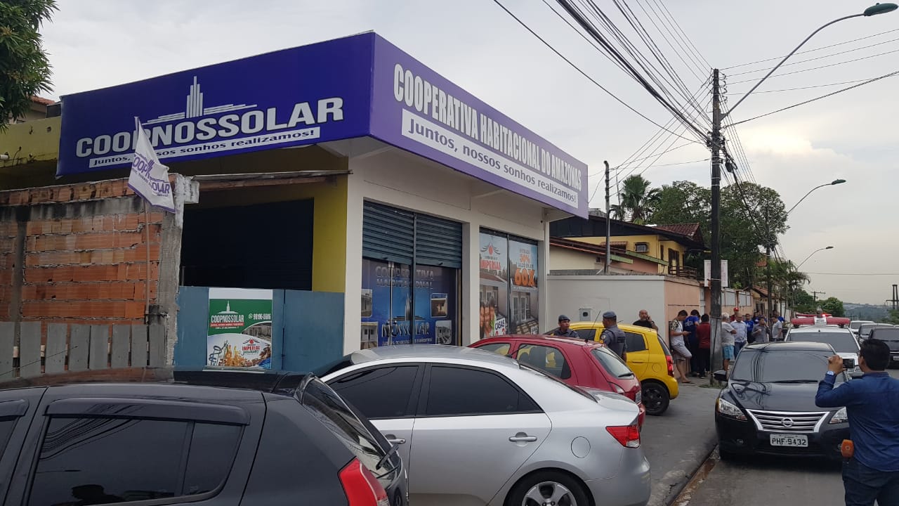 Armado, homem invade empresa e faz funcionário refém em Manaus