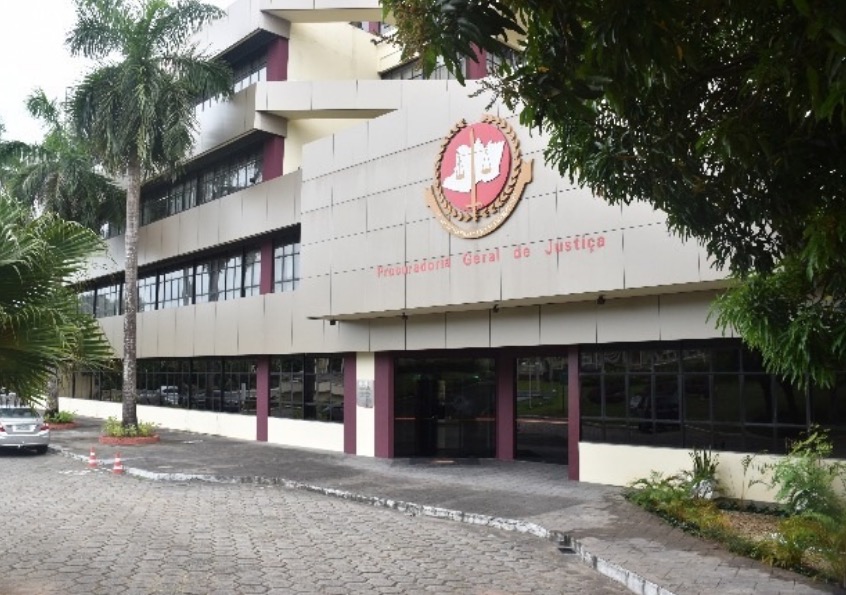 MP pede a devolução de R$ 65,7 mil pagos a servidora fantasma no Amazonas 