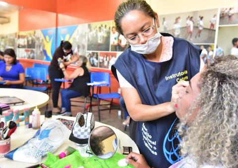 Inscrições abertas para cursos de qualificação à mulheres em situação de vulnerabilidade em Manaus 