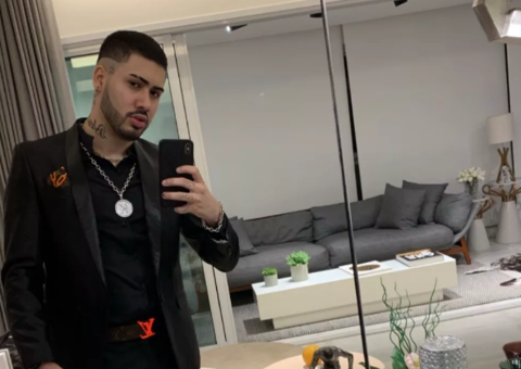 Kevinho conta a programa de TV sobre “Fora” a Anitta: “Sou lerdo"