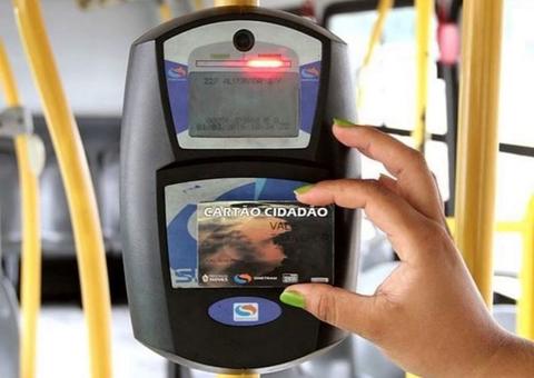 Prefeito proíbe dinheiro nos ônibus e tarifa deve ser paga apenas com cartão em Manaus