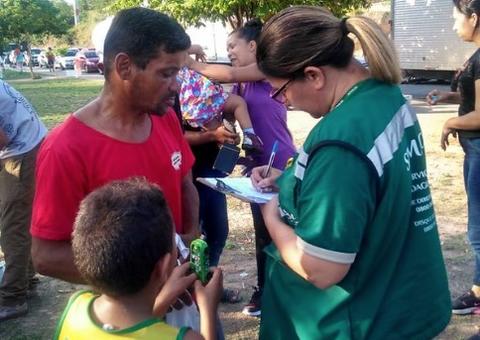 Em Manaus, venezuelanos em situação de risco recebem ajuda da prefeitura para deixar ruas