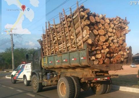 Dois homens são presos transportando madeira ilegal em caçamba na AM-070