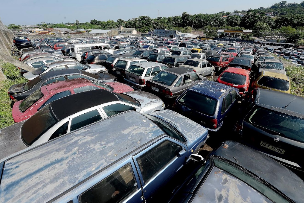 Mais de 900 veículos serão leiloados pelo Detran em Manaus 
