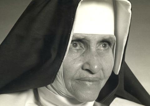 Papa Francisco será presenteado com parte de corpo de Irmã Dulce