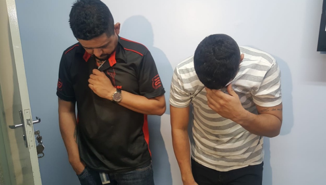 Dupla 'expert' em furtar carros com chapolin é presa em Manaus  