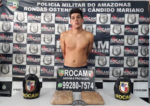 Disfarçado de dono de buffet, homem é preso ao tentar receber peixes e drogas em Manaus