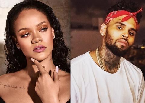 Chris Brown dá cantada em Rihanna em comentário dez anos após agressão