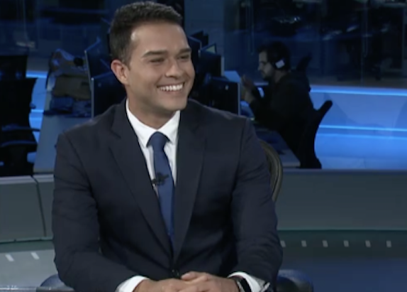 Apresentador do JN chama atenção e fica em 2º lugar dos assuntos mais comentados no Twitter