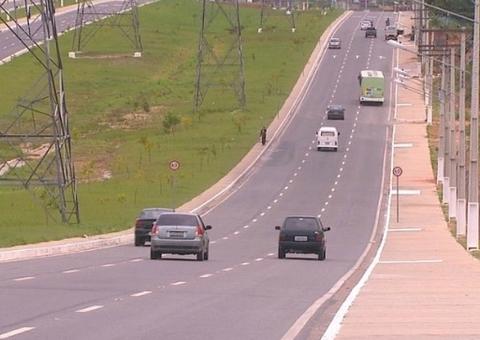 Motorista de caminhão é sequestrado e assaltado em área vermelha de Manaus