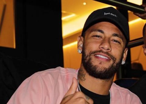 Neymar aluga mansão de frente para o mar para passar réveillon na Bahia