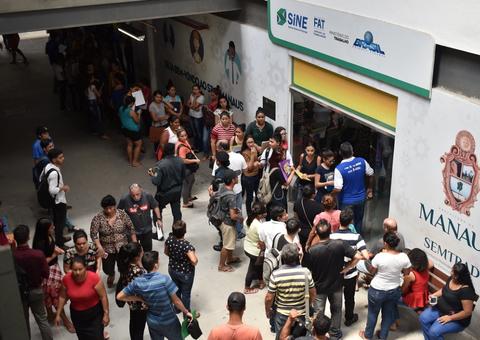 50 candidatos são encaminhados para vagas de primeiro emprego em Manaus