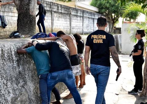 Foragidos são recapturados e dupla é presa durante operação em Manaus