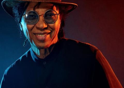 Djavan apresenta nova turnê em Manaus neste sábado