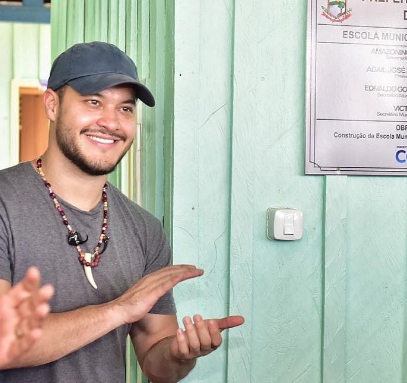 Adail Filho está à caminho do MP para se apresentar 