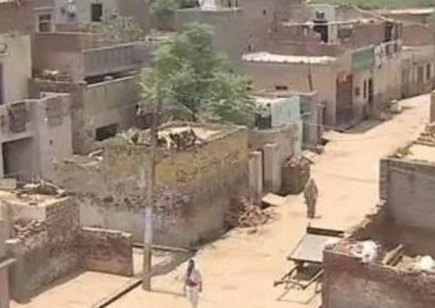 Crianças são espancadas até a morte por terem defecado na rua