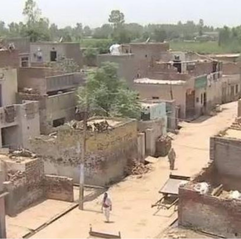 Crianças são espancadas até a morte por terem defecado na rua