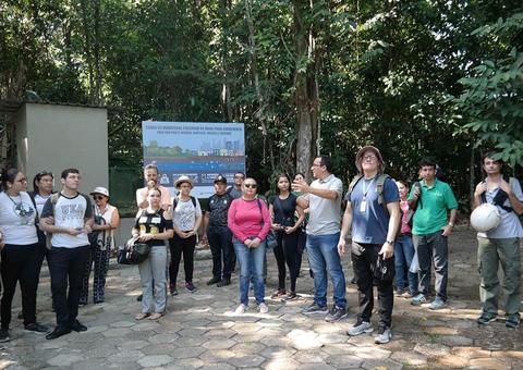 Professores da rede municipal de ensino participam de oficina em Manaus