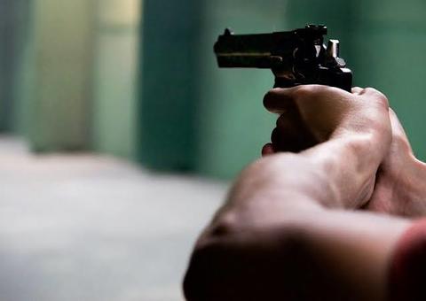 Para evitar assalto, vizinho abre fogo contra criminosos em conjunto de Manaus