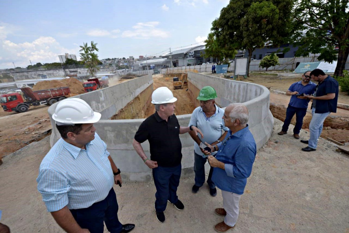 Em Manaus, Arthur Neto garante entrega de obra na Constantino Nery em tempo recorde