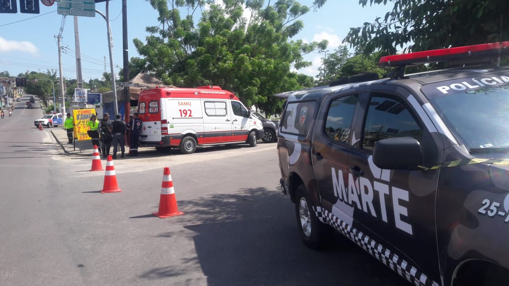 Em Manaus, ‘banana’ de dinamite é encontrada dentro de igarapé