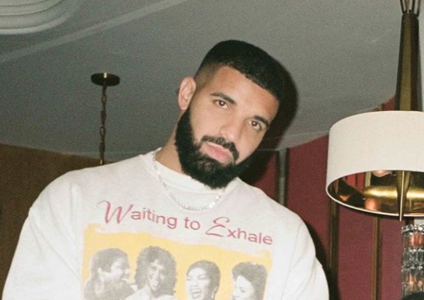 Drake se recusa a comer comida brasileira durante passagem pelo Rio