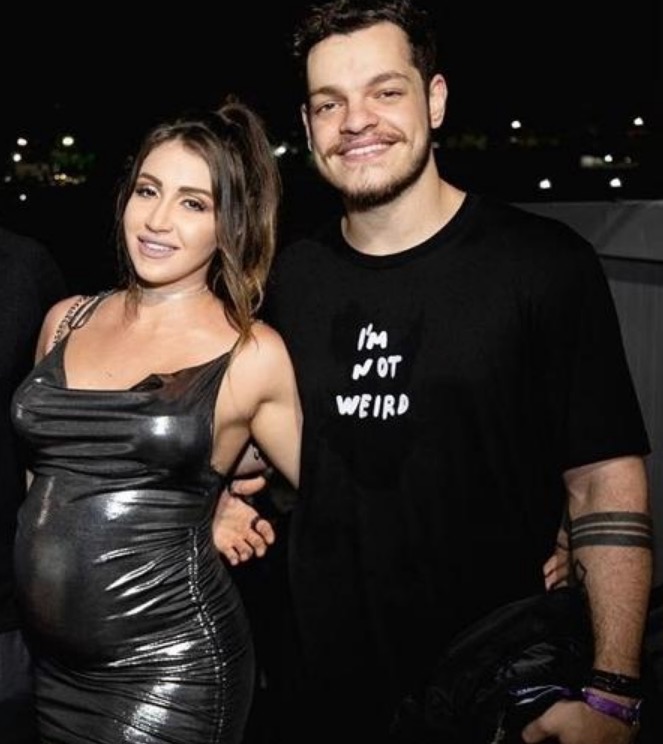 Irmão gêmeo de Alok pede namorada em casamento no Rock in Rio