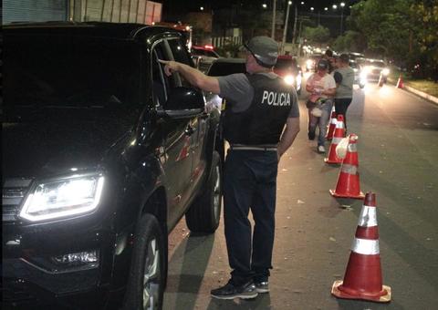 Quatro motoristas são presos por embriaguez e desacato em Manaus