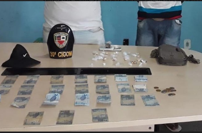 Novinhos são presos após tentarem roubar supermercado em Manaus