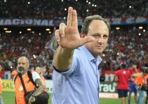 Fortaleza derrota Botafogo no retorno do técnico Rogério Ceni