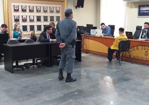 Réus acusados de participar da chacina do Compaj são ouvidos pela Justiça